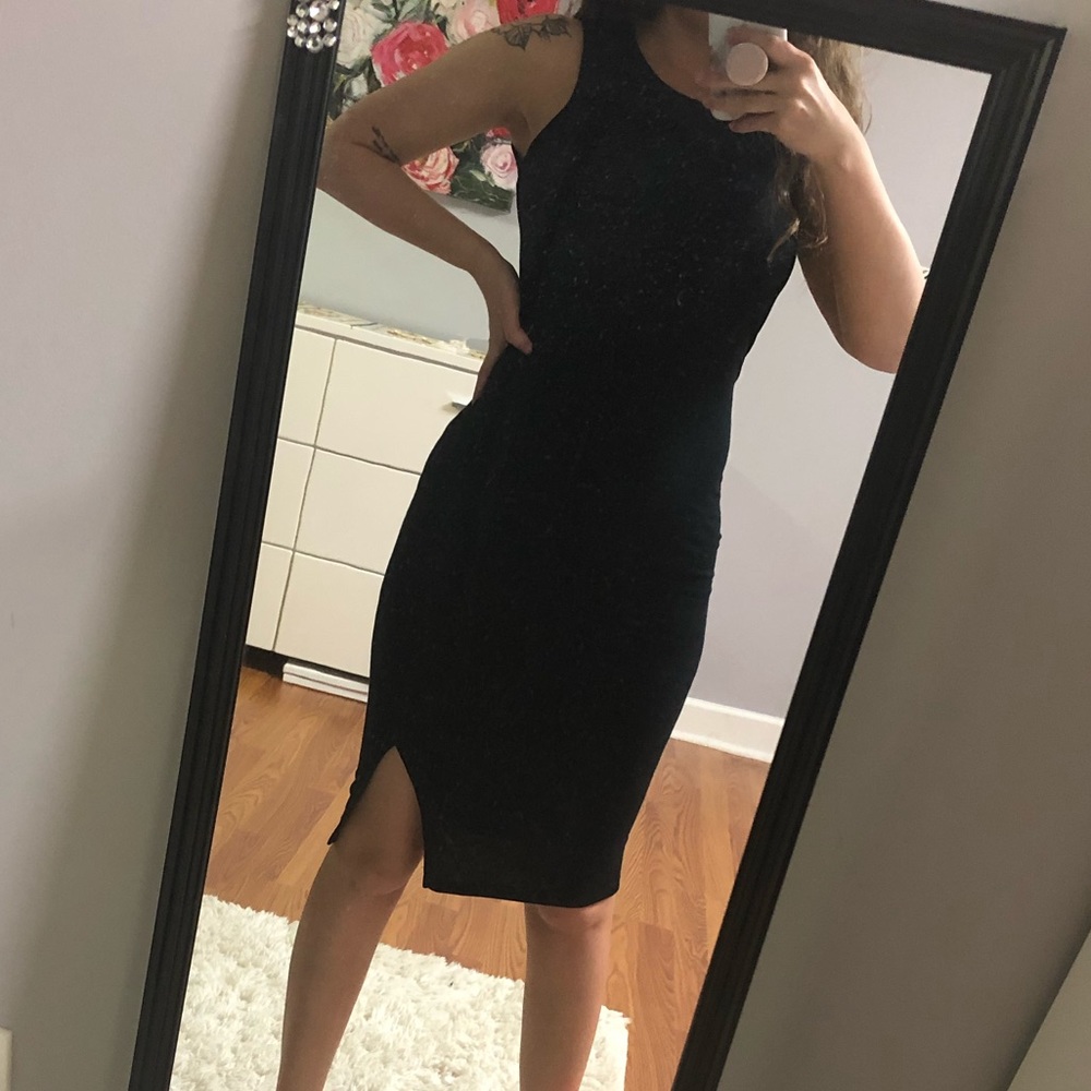 Long black fitted dress